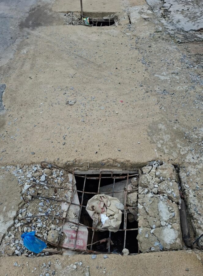 
Diduga! Proyek Drainase Jalan Untung Suropati Labuhan Ratu Dikerjakan Asal Jadi, Kontraktor Main Curang Tak Sesuai Prosedur