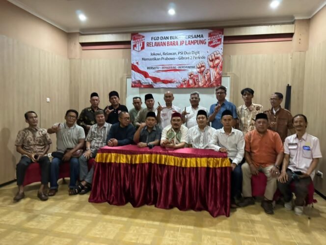 
Rajut Solidaritas Kemenangan Prabowo-Gibran, BARA JP dan PSI Bandar Lampung Buka Puasa Bersama