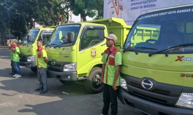 
Keji! Ratusan Petugas Kebersihan Tak Digaji, Kadis DLH Bandar Lampung Acuhkan Permasalahan