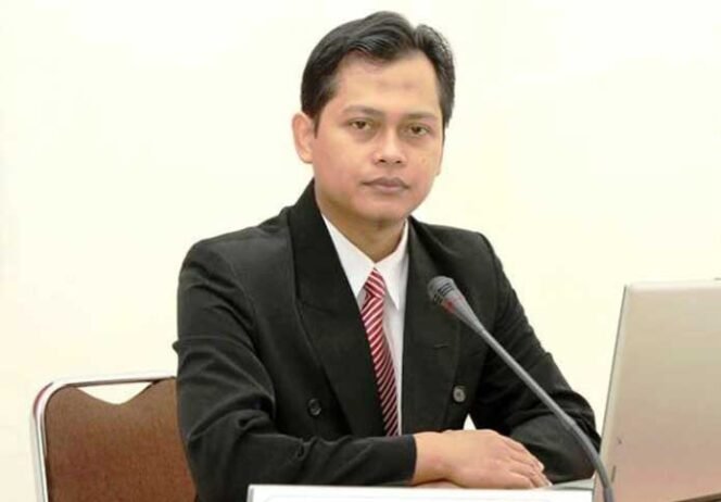 
Pengamat Tegaskan Perlu Langkah Konkrit Wali Kota, Masalah Ratusan Petugas Kebersihan Belum Digaji