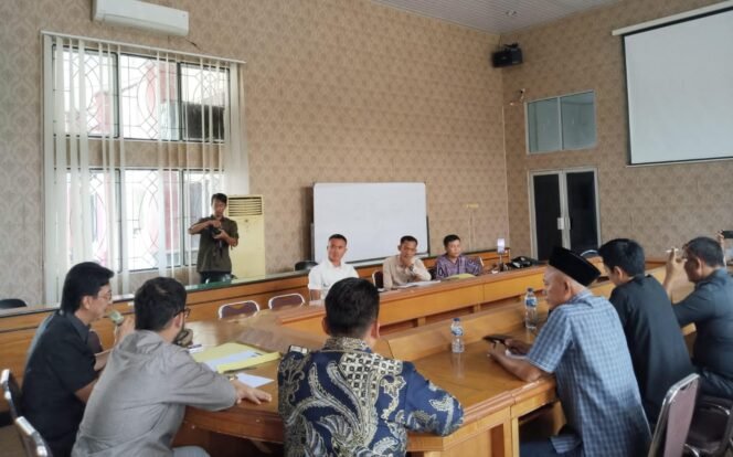 
Plt Bupati Dan Sekda Lamteng Dinilai Overlapping, Puskada Bongkar Dugaan PLT–PLH Ilegal Dalam Hearing DPRD Lamteng